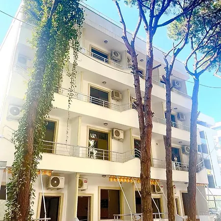 Hotel Ylberi 3*